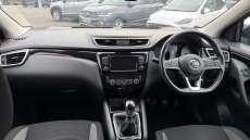 Nissan Qashqai 1.3 DiG-T Acenta Premium 5dr Petrol Hatchback